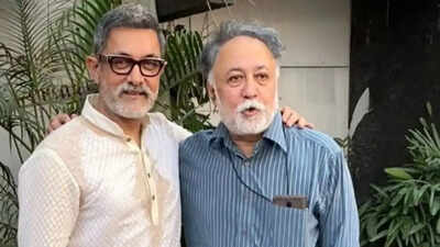'If I die in plane crash, I don't want the film to go wrong': Aamir Khan pens secret note to Mansoor Khan before every flight