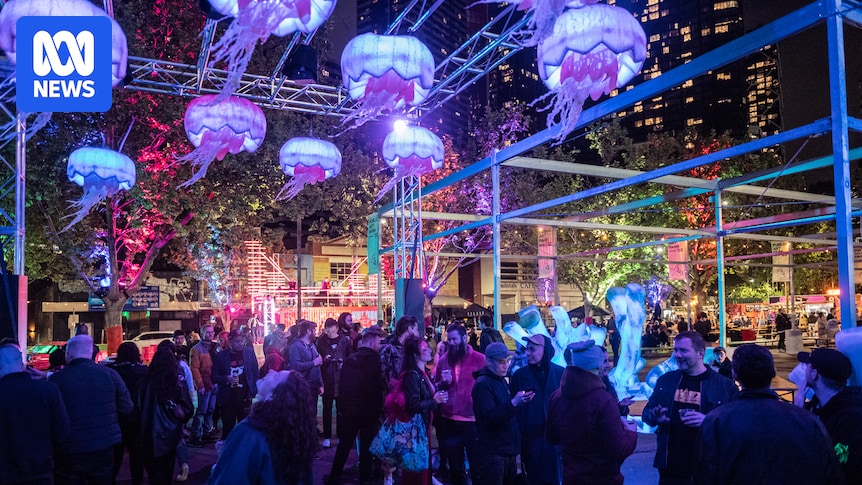Melbourne Fringe board rejects artists' request for 'fair cut' of festival takings