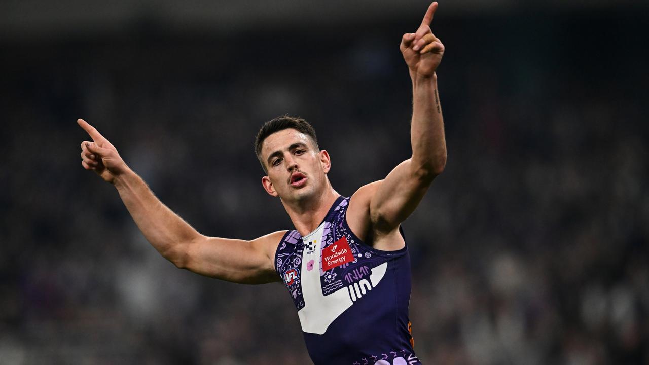 AFL 2026: Pat Voss tussles with Callum Wilkie, Fremantle Dockers instigator, St Kilda Saints, tactics, Ross Lyon press conference, off the ball