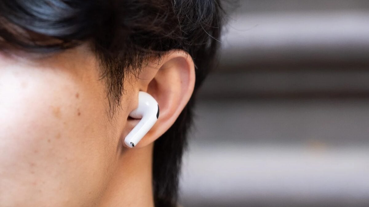 More Than a Third of All New Podcasts Are AI-Generated