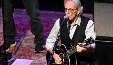 America's Dewey Bunnell on Keeping the Band Alive for 56 Years