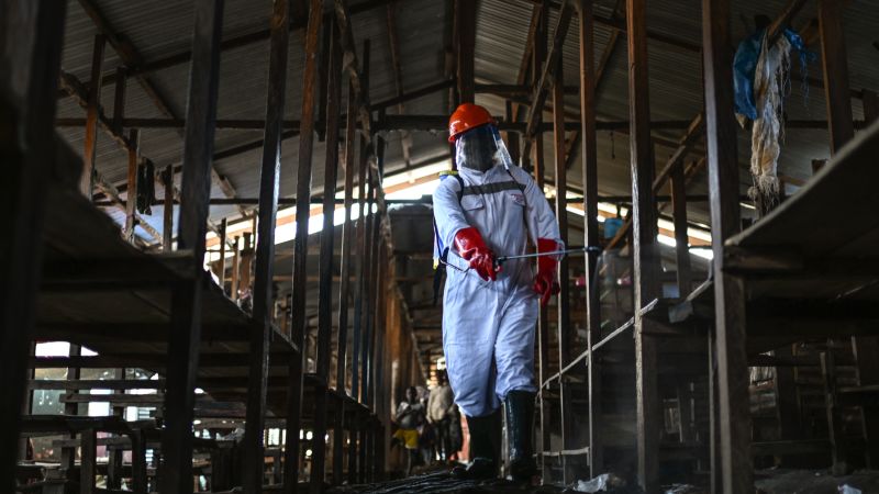 Suspected Ebola patients ‘escape’ health center in DR Congo