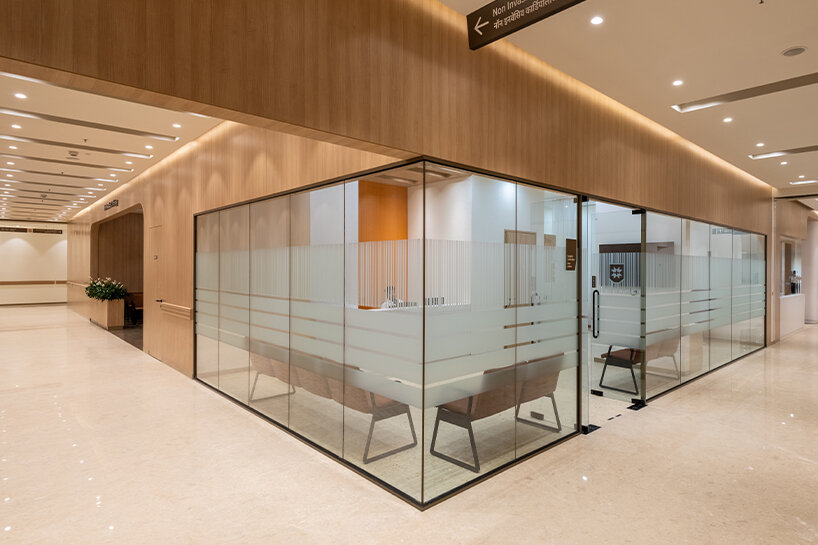 arcop associates builds max smart hospital as a light filled sanctuary for healing - 3
