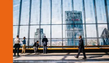 2 tools to value the National Australia Bank Ltd (ASX: NAB) share price