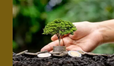 2 tools to value the Commonwealth Bank of Australia (ASX: CBA) share price
