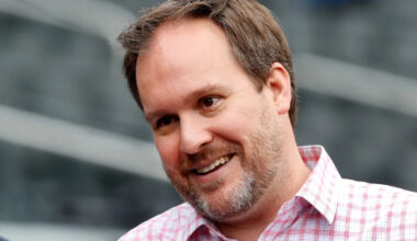 A Former General Manager Just Destroyed MLB’s Pro-Salary Cap Argument