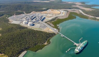 Australia orders LNG exporters to keep gas for domestic use