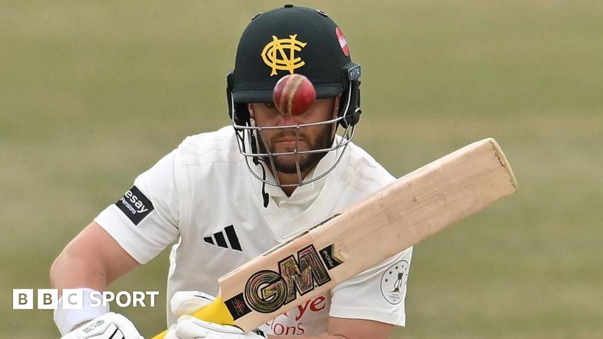 Ben Duckett batting