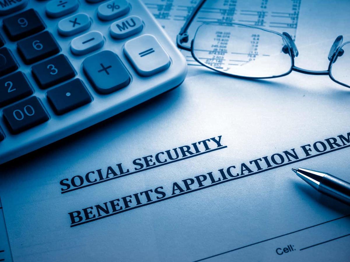 Social Security’s Hidden Formula Costs High Earners $14,000 a Year. Here’s Why.