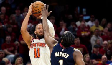 Rampant Knicks beat Cavs to close in on NBA Finals