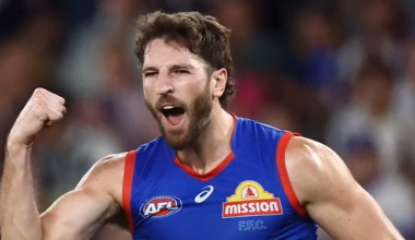 AFL: Marcus Bontempelli playing with bruised heel
