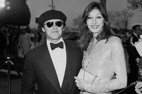 Jack Nicholson at the 1975 Academy Awards with Anjelica Huston.