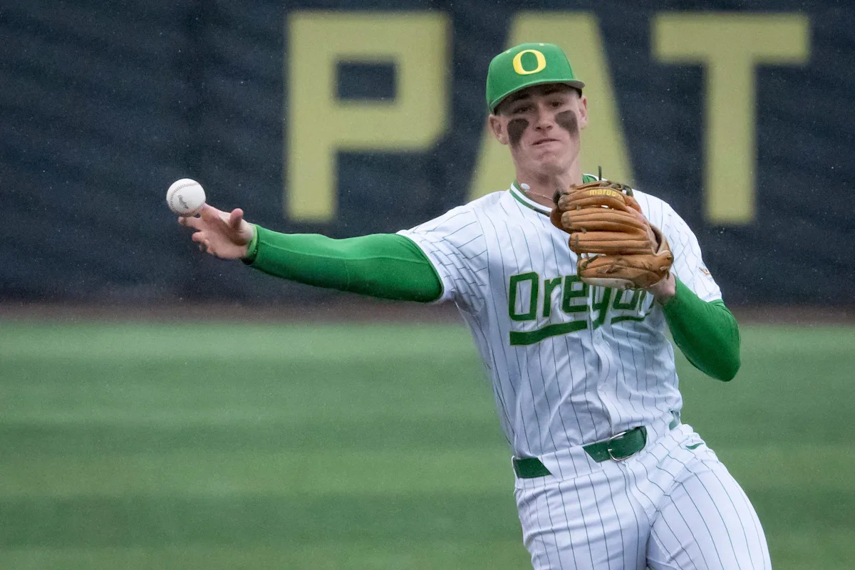 Oregon's middle infield highly coveted ahead of 2026 MLB Draft