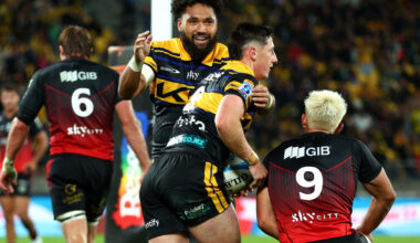 Hurricanes cement top of Super Rugby Pacific after holding on for Crusaders win