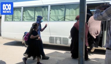 No 'legal barrier' blocking ISIS-linked families returning to Australia, law expert says
