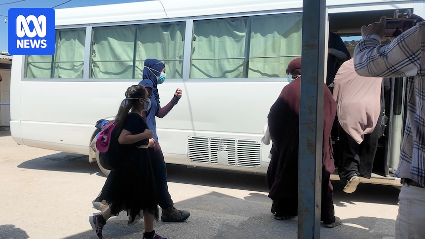 No 'legal barrier' blocking ISIS-linked families returning to Australia, law expert says