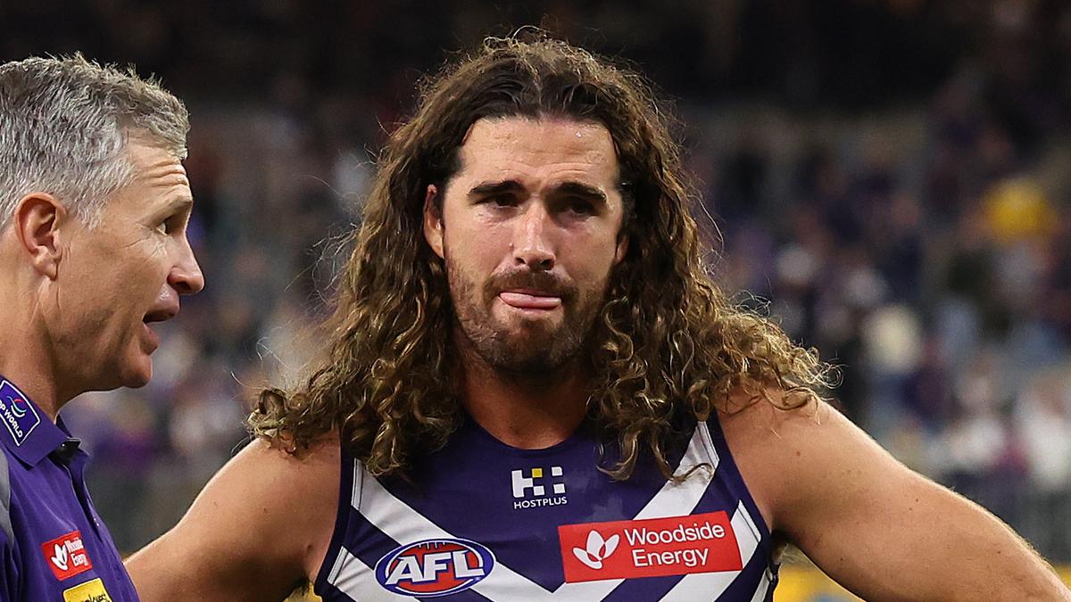 Fremantle captain Alex Pearce suffers ‘low-grade’ knee injury in Hawthorn win, ruled out for Essendon clash