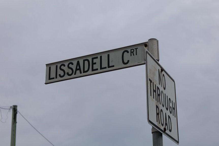 A street sign that reads Lissadell Court