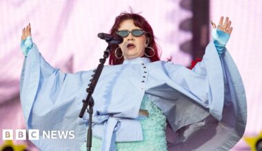 CMAT shares 'deep sadness' over body-shaming abuse after Radio 1 Big Weekend set - BBC
