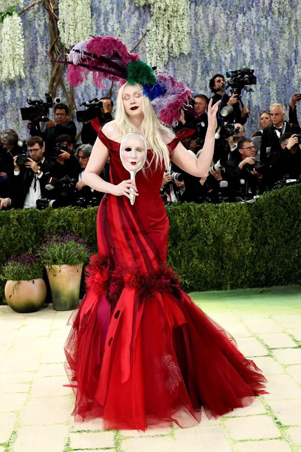 Gwendoline Christie wore an opera-inspired gown (Getty)