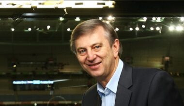 AFL legend Dennis Cometti to be farewelled in Perth today