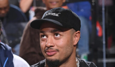 Oops! Jaxon Smith-Njigba’s NFL Honors trophy goes terribly wrong