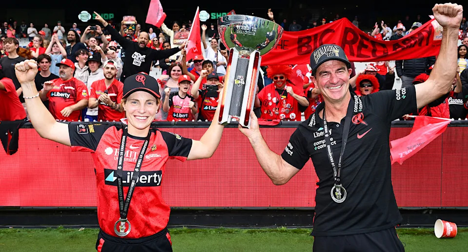 Pictured left to right, Melbourne Renegades WBBL captain Sophie Molineux and coach Simon Helmot in 2024.