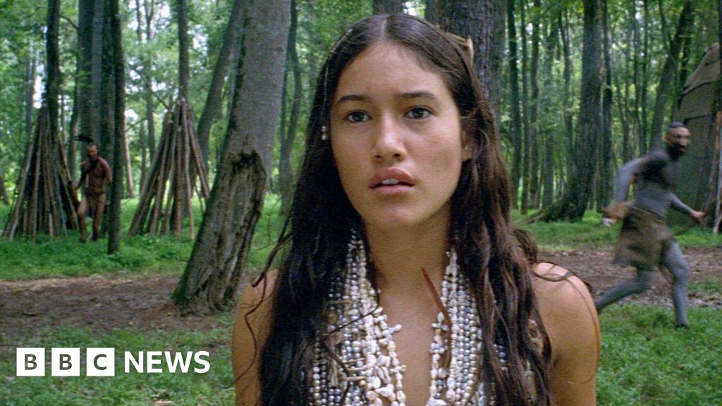 Actress Q'orianka Kilcher sues James Cameron for 'theft' of facial features for Avatar character - BBC