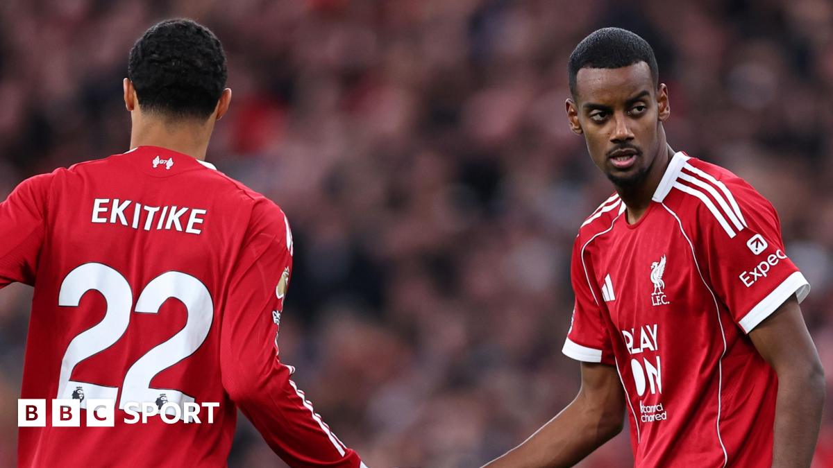 Hugo Ekitike and Alexander Isak