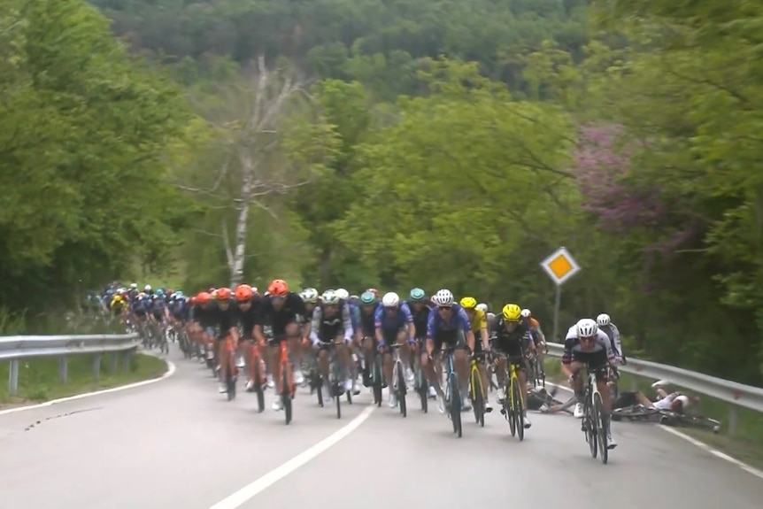Giro d'Italia crash