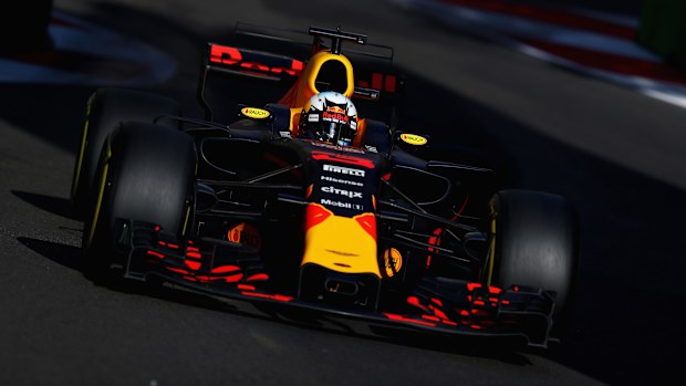 Daniel Ricciardo of Australia driving the (3) Red Bull Racing Red Bull-TAG Heuer RB13 TAG Heuer on track during the Azerbaijan Formula One Grand Prix at Baku City Circuit on June 25, 2017 in Baku, Azerbaijan. (Photo by Clive Rose/Getty Images)