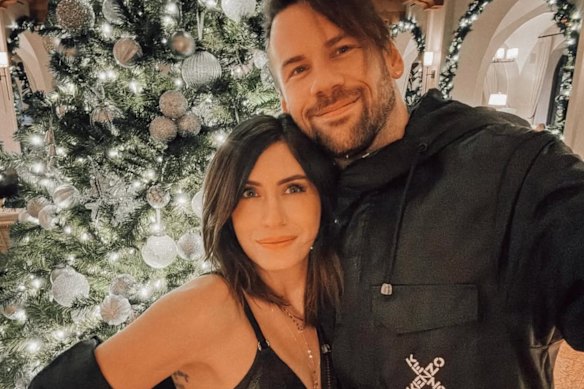 Caleb and Fleur Shomo in an Instagram picture Fleur posted on her account for Christmas 2025. 