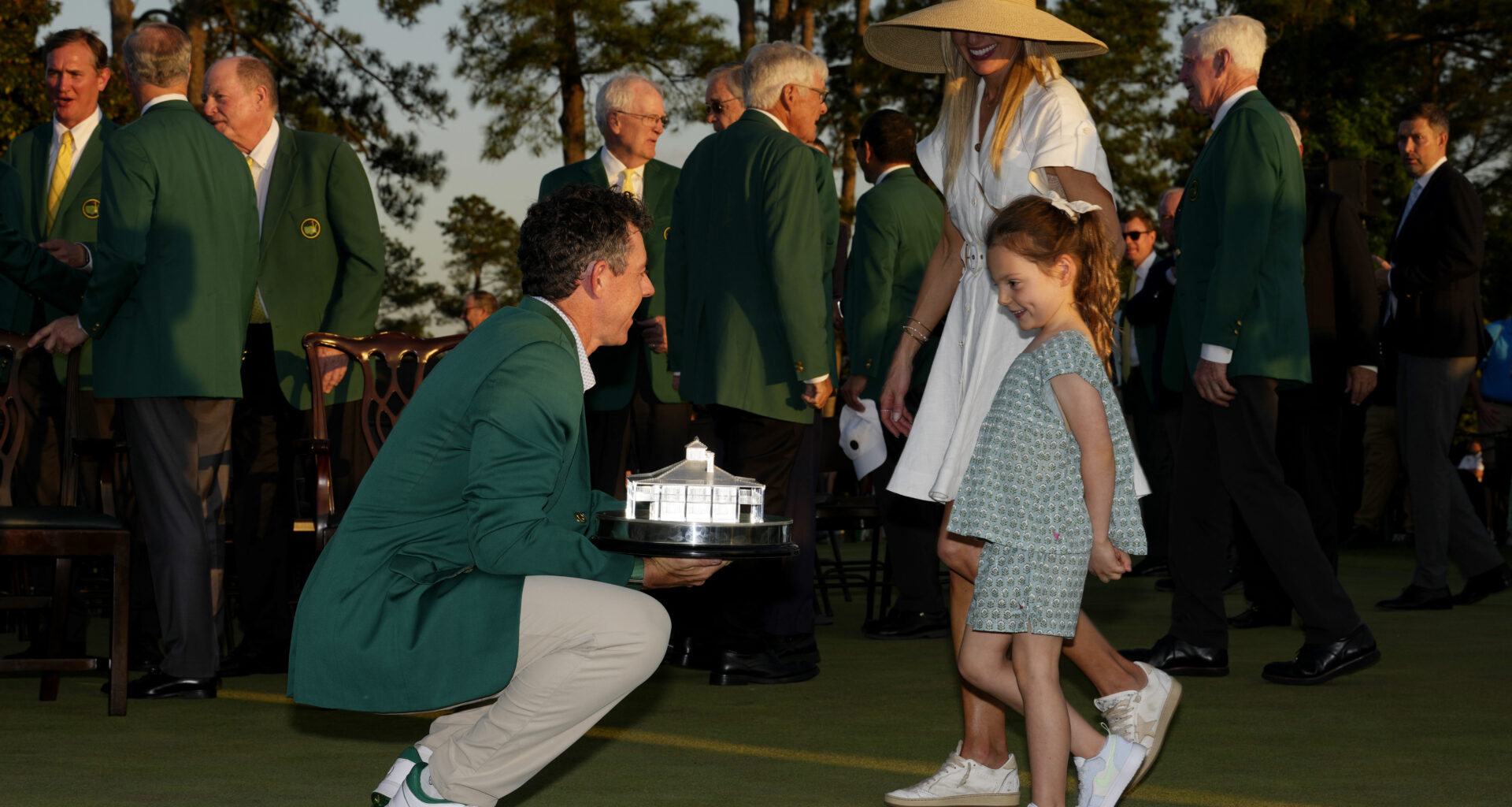 Masters champ Rory McIlroy shares golf dad tips with Jason Kelce