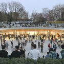 Designing a Brand: How Apple Built an Architectural Language of Glass and Order - Image 5 of 15