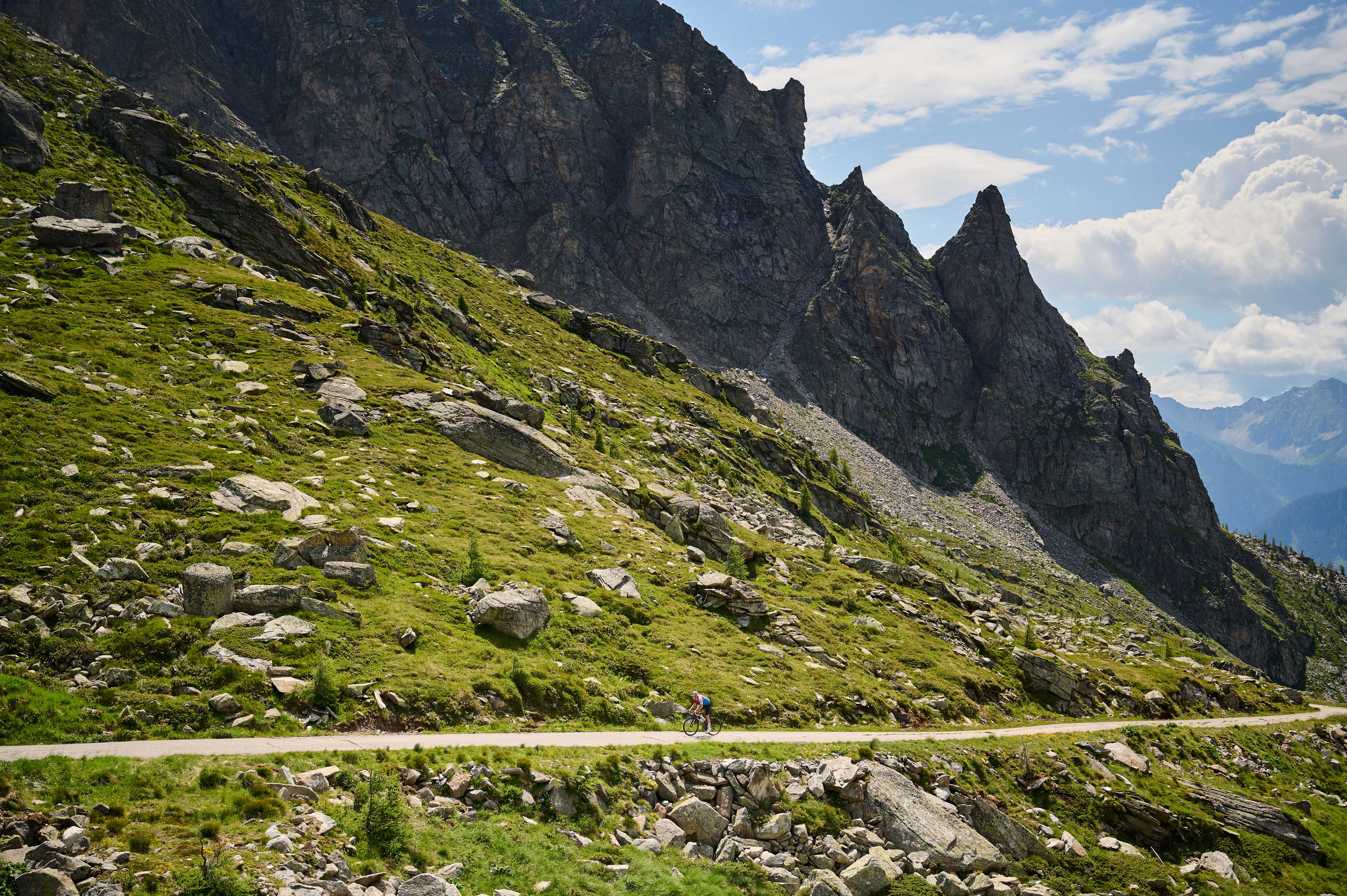 Simon Warren riding in the Austrian Alps