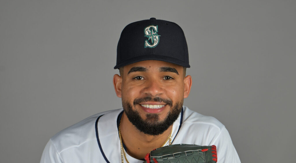 Mariners Recall Domingo González For MLB Debut
