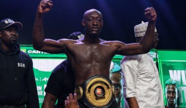 Carter Efe defeats Portable in celebrity boxing clash