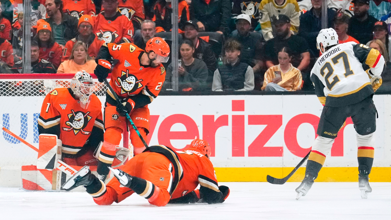 Ducks swap Dostal out for Husso in second period of Game 3