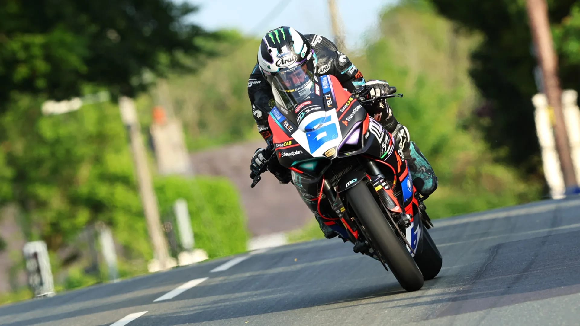 Michael Dunlop on his Supersport bike