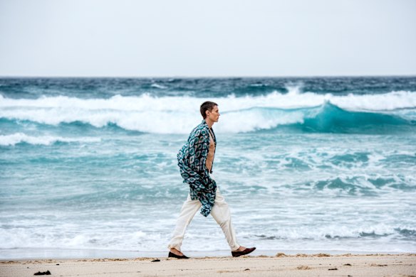 The Commas show at Tamarama beach with a surf backdrop. “It feels completely honest, both to the brand and to me personally,” designer Richard Jarman says of the location.