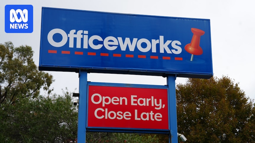 Officeworks to offshore hundreds of Sydney and Melbourne jobs to India and Philippines