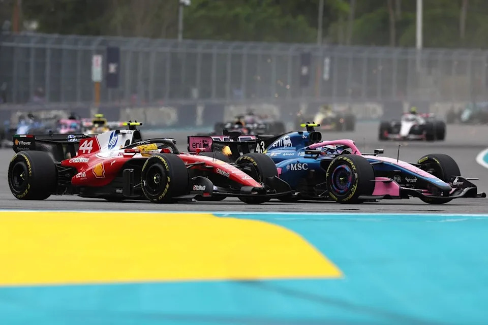 Neither Colapinto nor Hamilton were penalised for first-lap contact