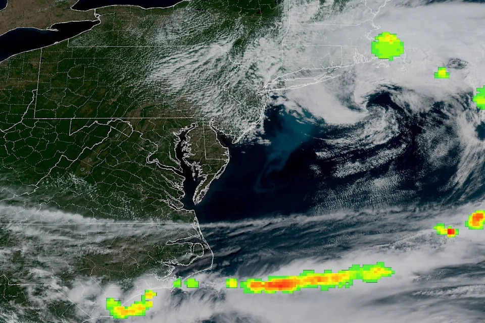 A meteor streaking toward Earth exploded high above the northeastern United States on May 30Credit: NOAA Satellite and Information Service