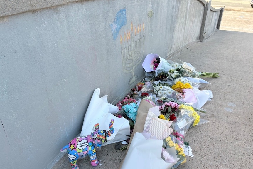 Flowers at site of Bondi Beach terrorist attack