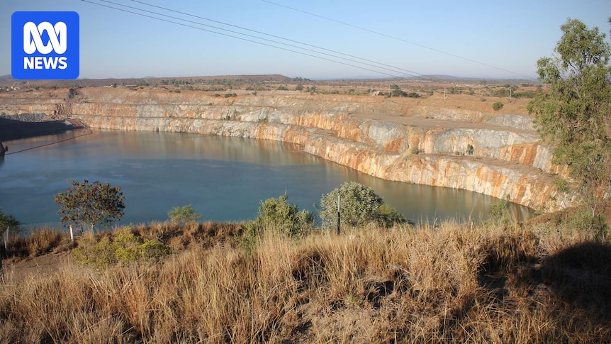 Government watches as Ravenswood Gold mine sets refinancing deadline