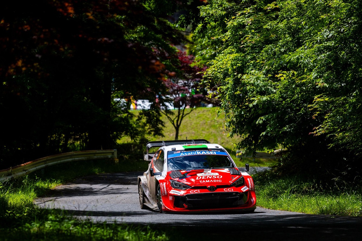 WRC Rally Japan: Elfyn Evans makes road position count to maintain lead