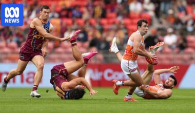 AFL live updates: Giants vs Lions, Bulldogs vs Demons