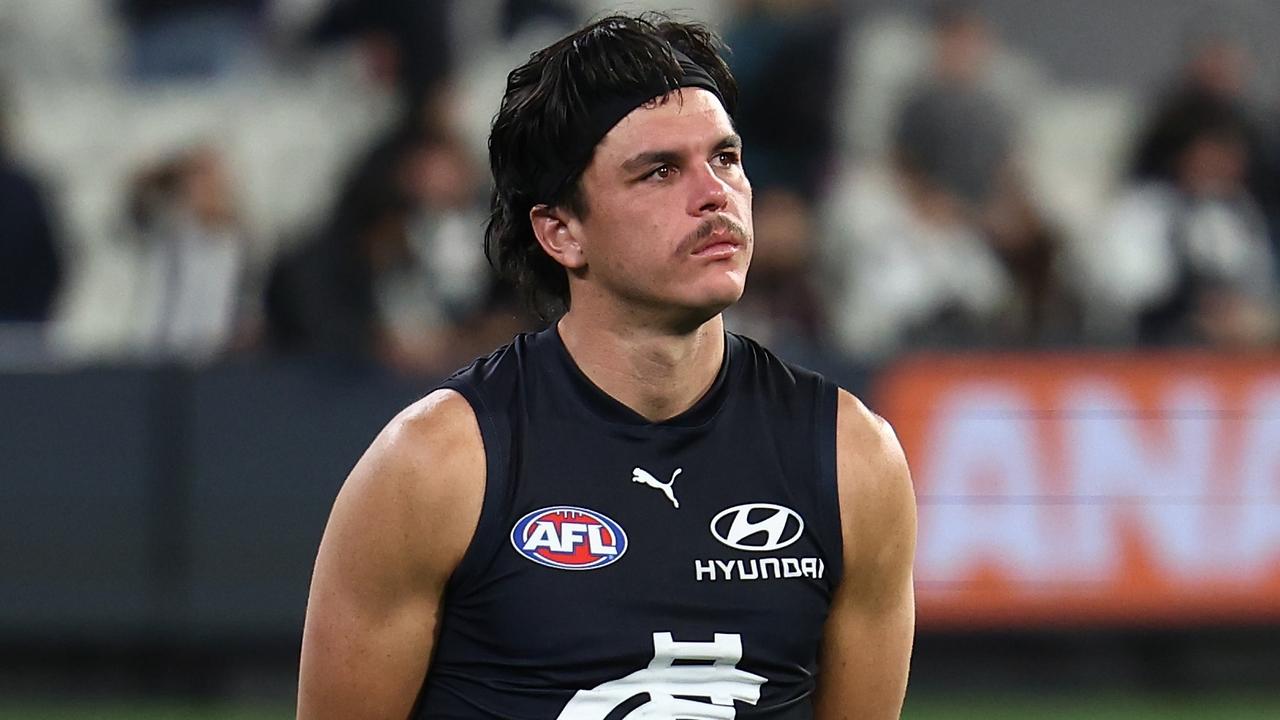 Carlton to receive heavy $75,000 fine for Elijah Hollands incident, mental health episode during Collingwood game, latest news, video