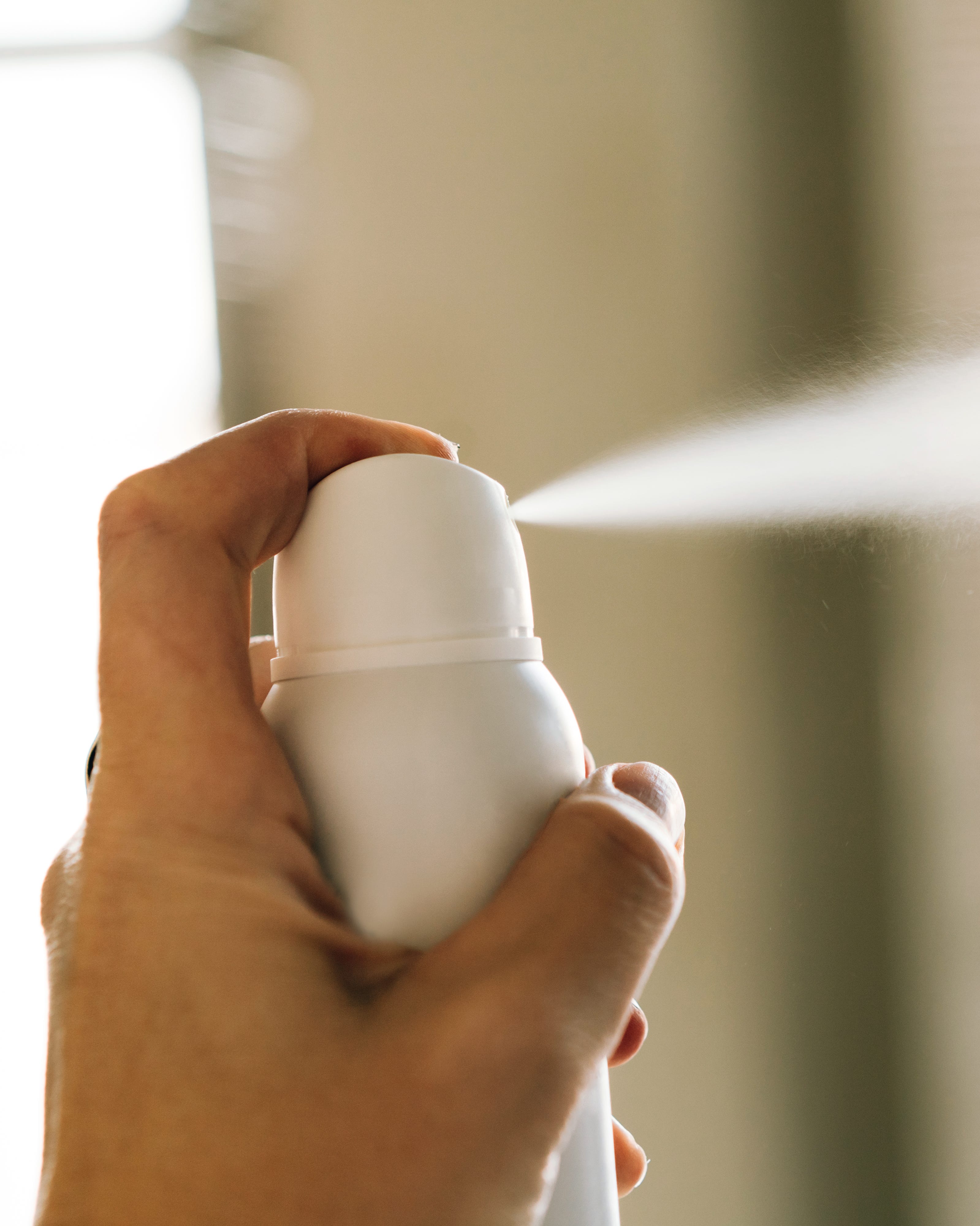 aerosol cans to never toss in the trash