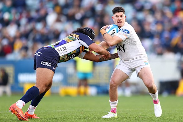 Patrick Pellegrini takes on the Brumbies defence.